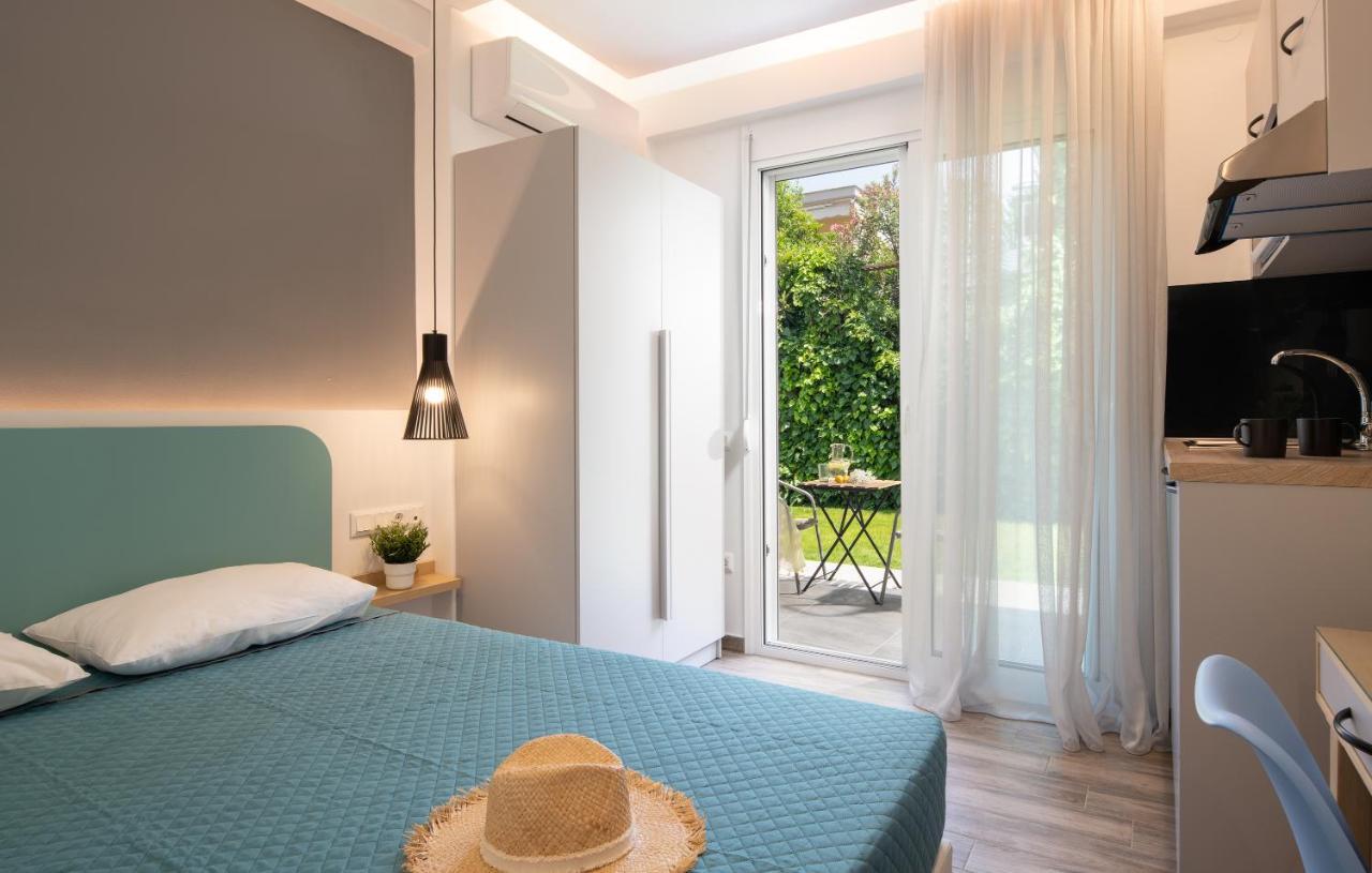 Kochyli Garden Studios Nea Plagia Buitenkant foto