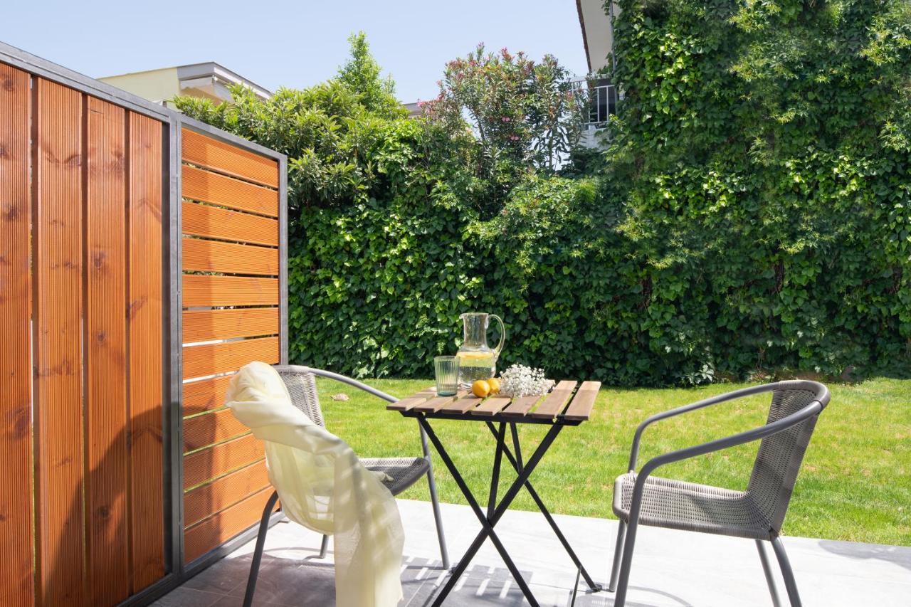 Kochyli Garden Studios Nea Plagia Buitenkant foto