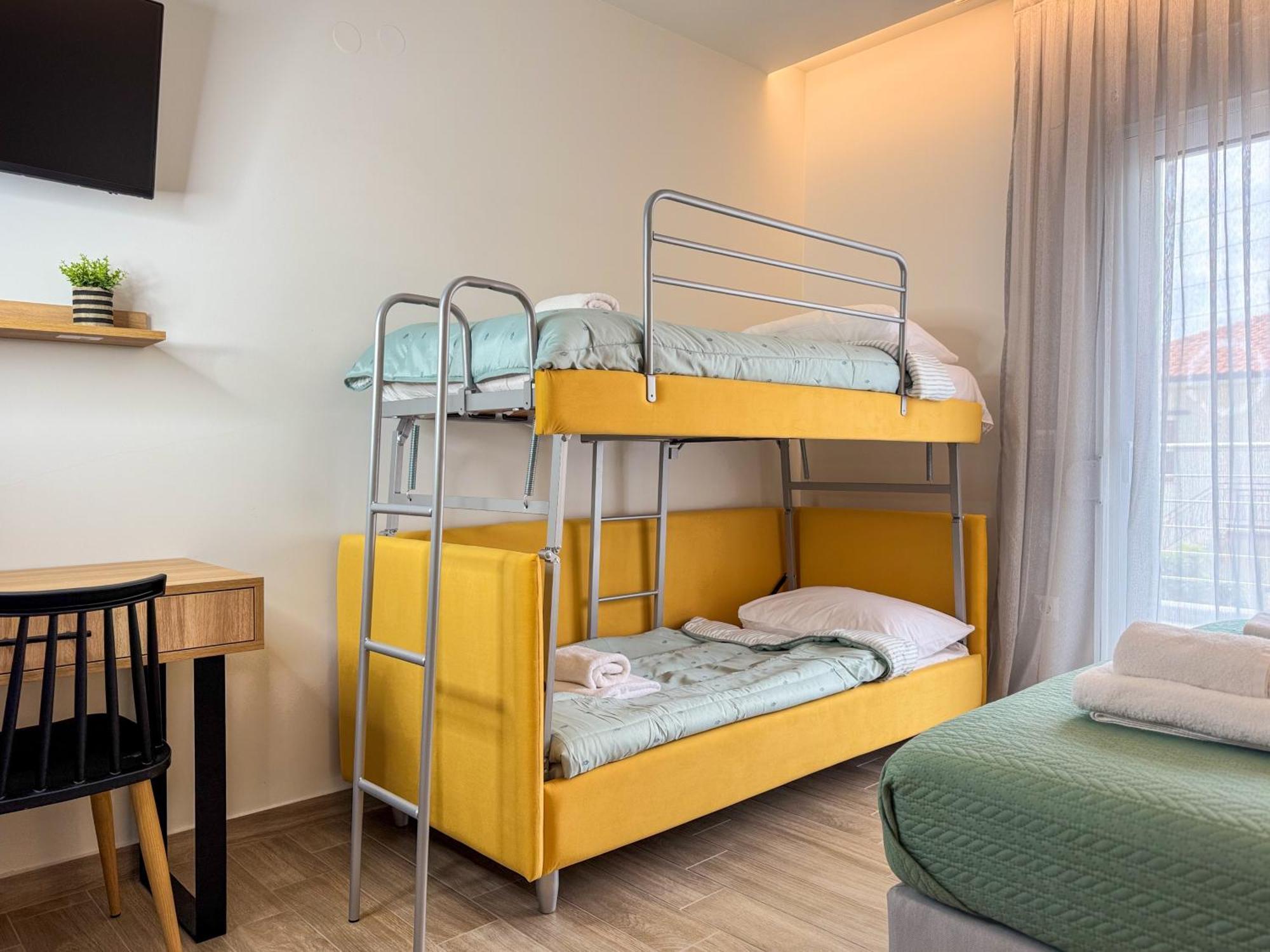 Kochyli Garden Studios Nea Plagia Buitenkant foto